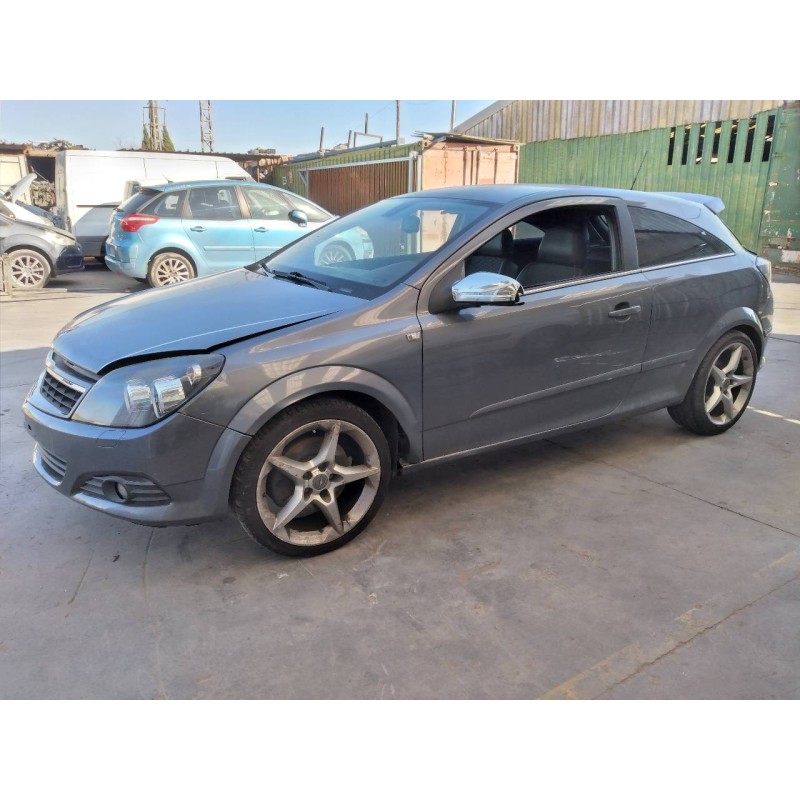opel astra gtc del año 2005