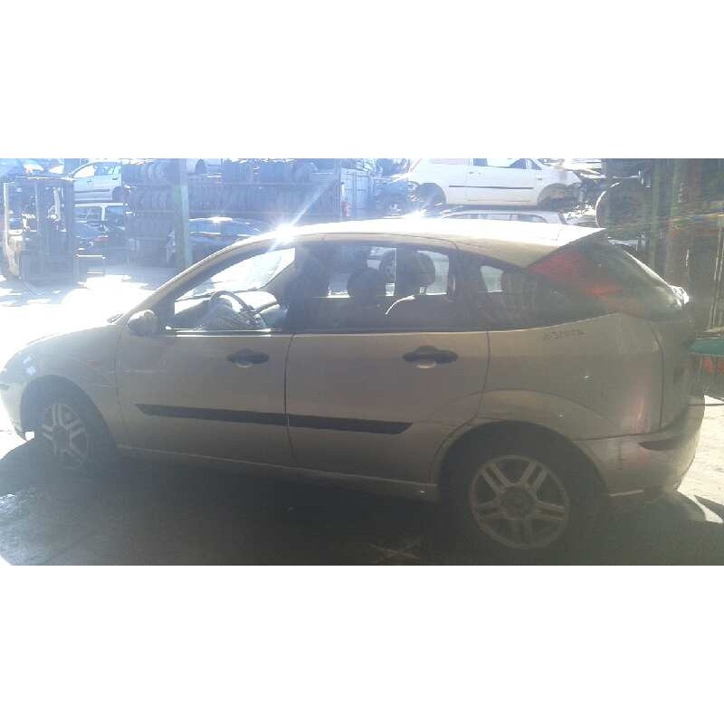 ford focus berlina (cak) del año 2003