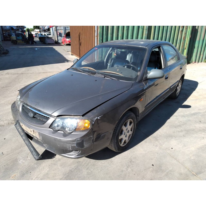 kia shuma ii del año 2001