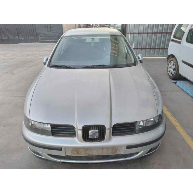 seat toledo (1m2) del año 2001