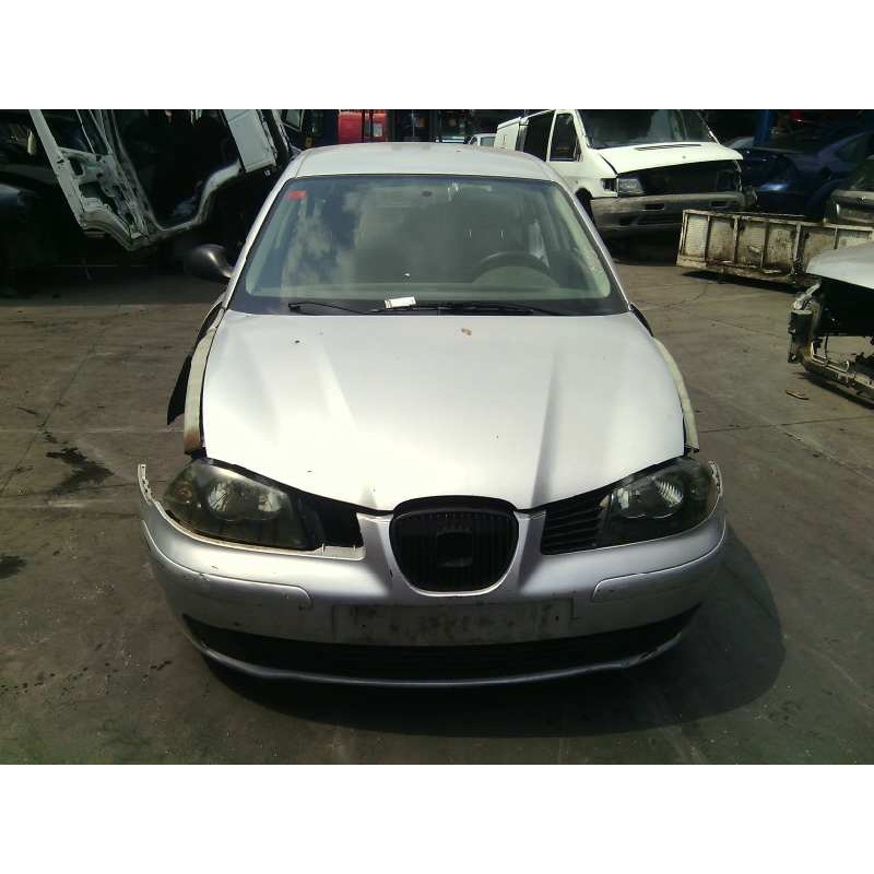 seat ibiza (6l1) del año 2002