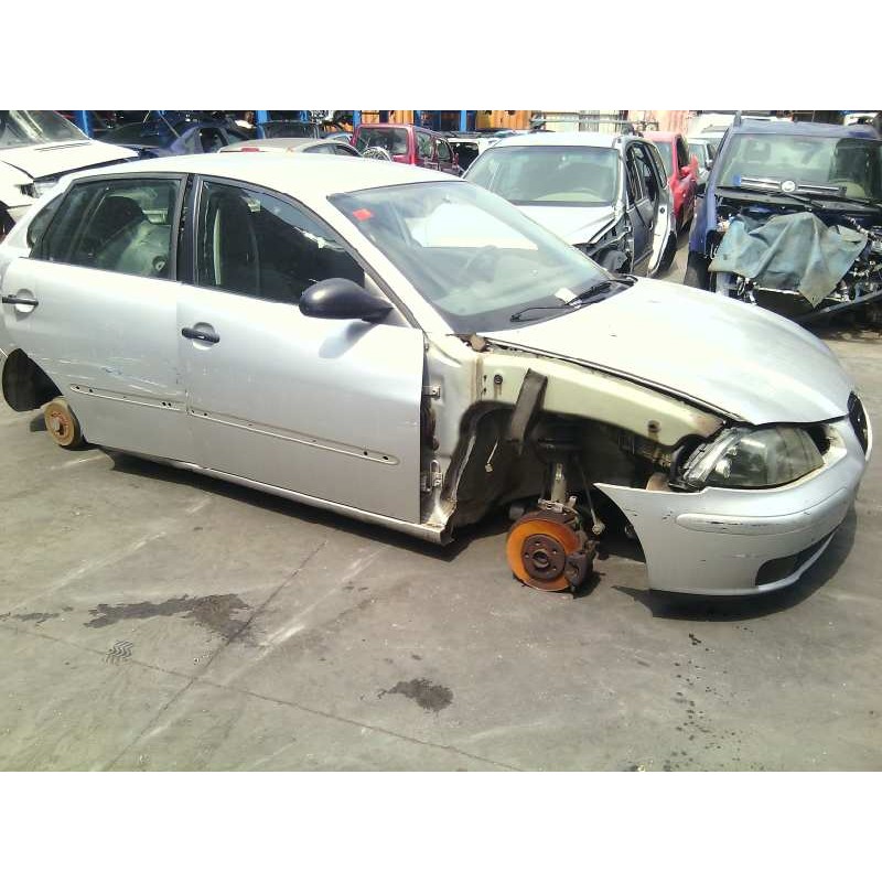 seat ibiza (6l1) del año 2002