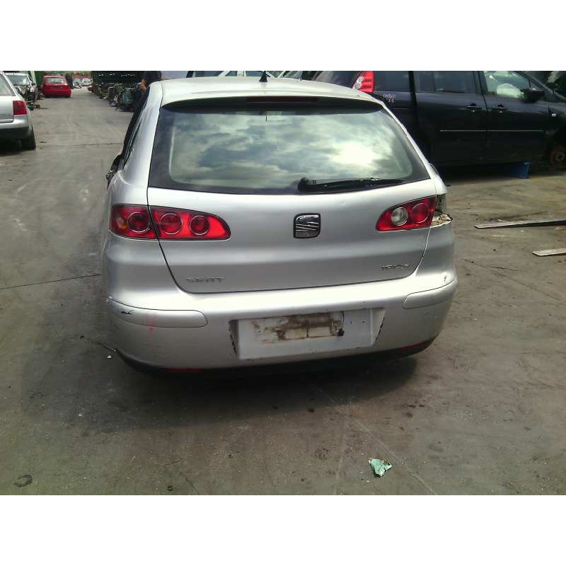 seat ibiza (6l1) del año 2002