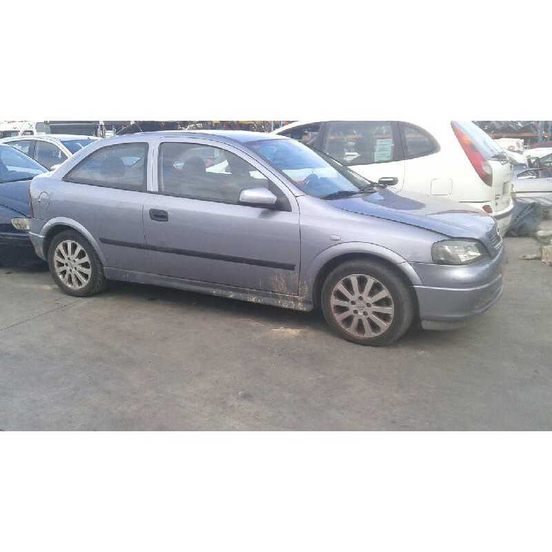 opel astra g berlina del año 2003