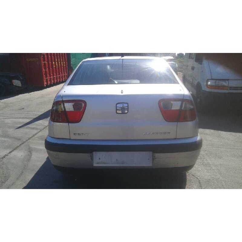 seat cordoba berlina (6k2) del año 2001