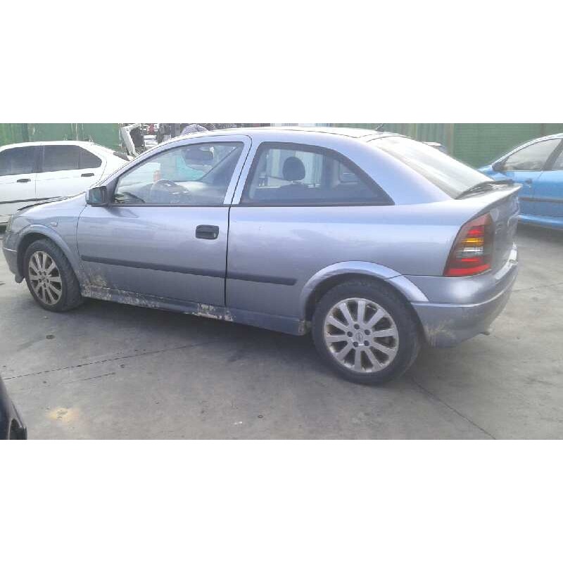 opel astra g berlina del año 2003