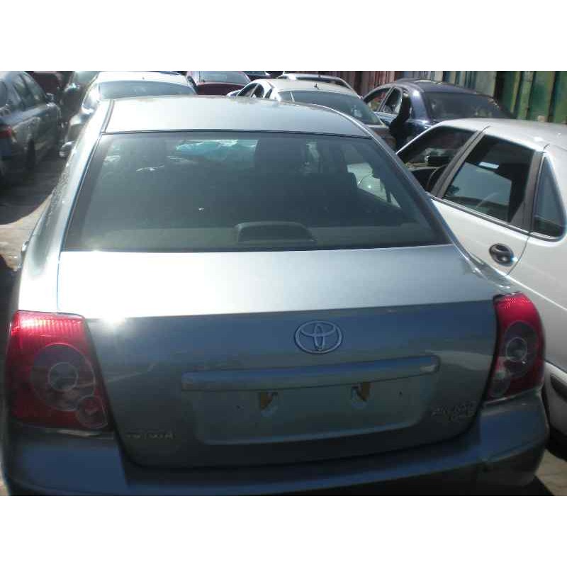 toyota avensis berlina (t25) del año 2008