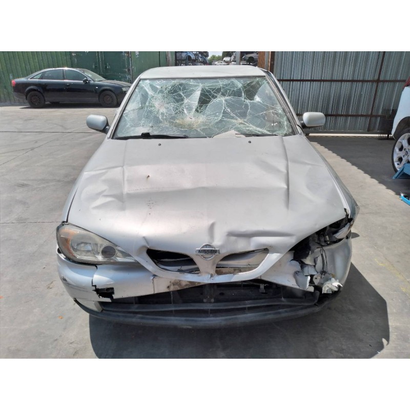 nissan primera berlina (p11) del año 2000
