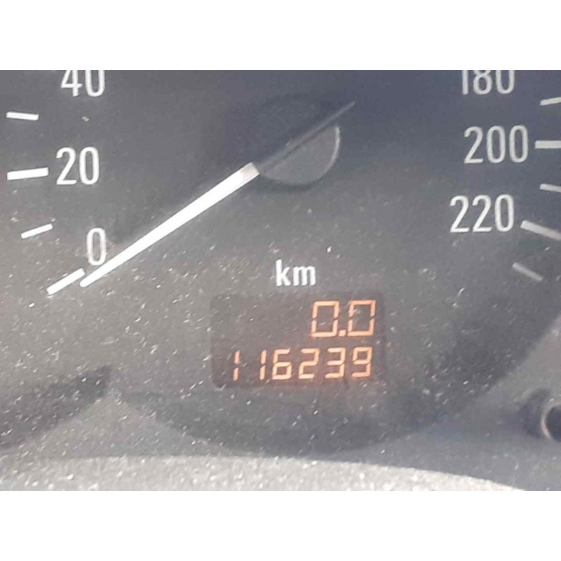 opel corsa c del año 2003