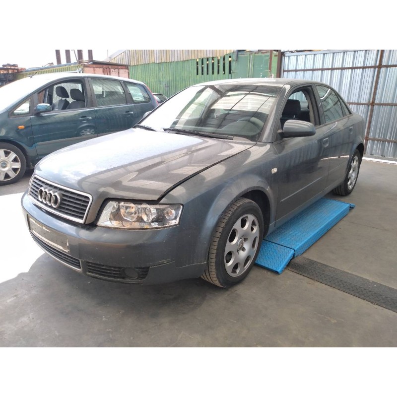 audi a4 berlina (8e) del año 2001