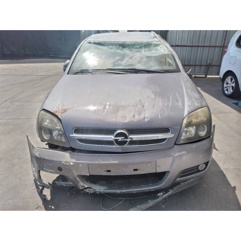 opel vectra c berlina del año 2004