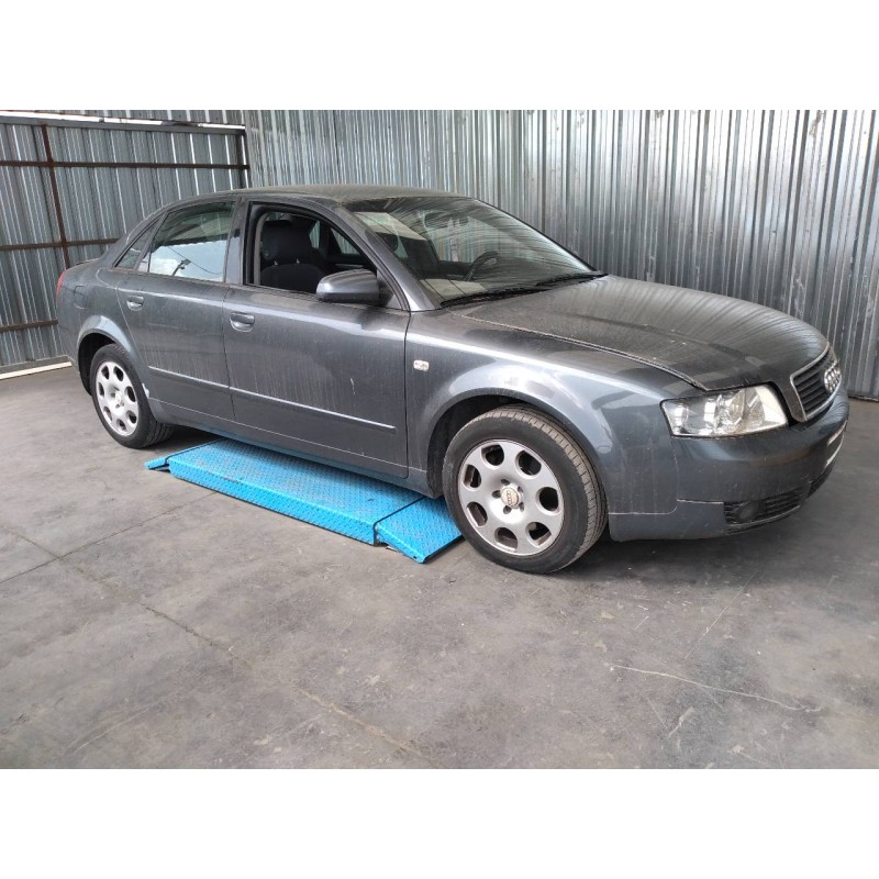 audi a4 berlina (8e) del año 2001