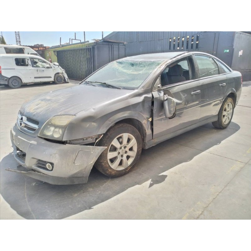 opel vectra c berlina del año 2004