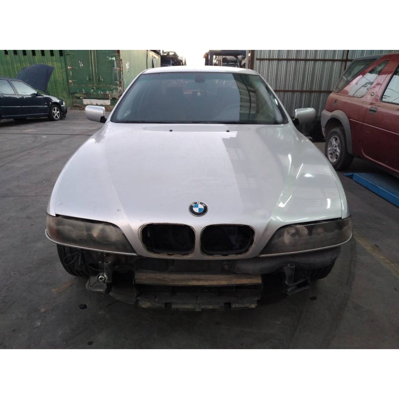bmw serie 5 berlina (e39) del año 2001