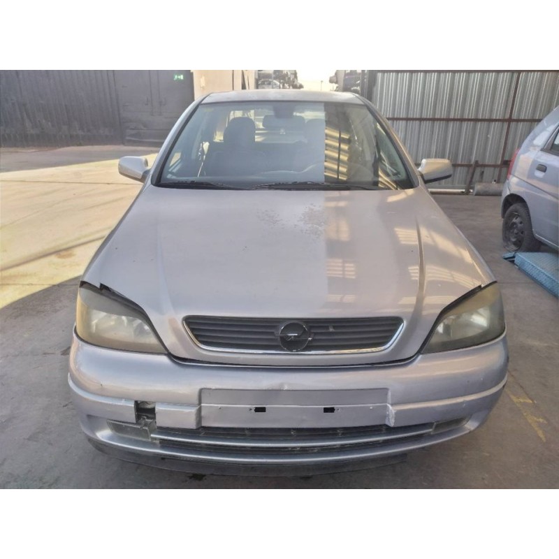 opel astra g berlina del año 2002