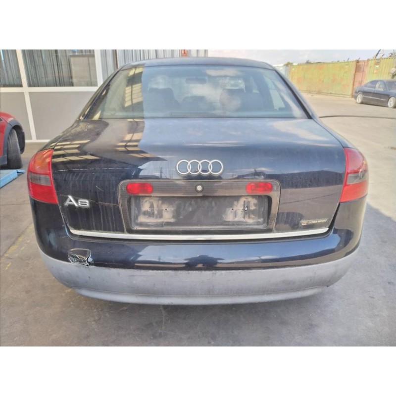 audi a6 berlina (4b2) del año 2000