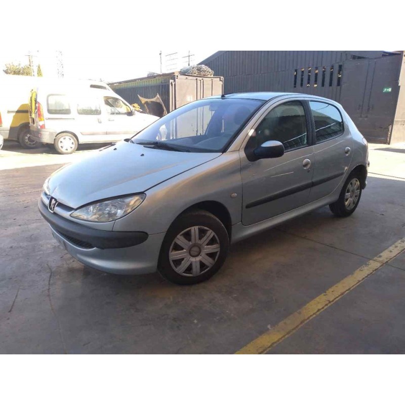 peugeot 206 berlina del año 2003