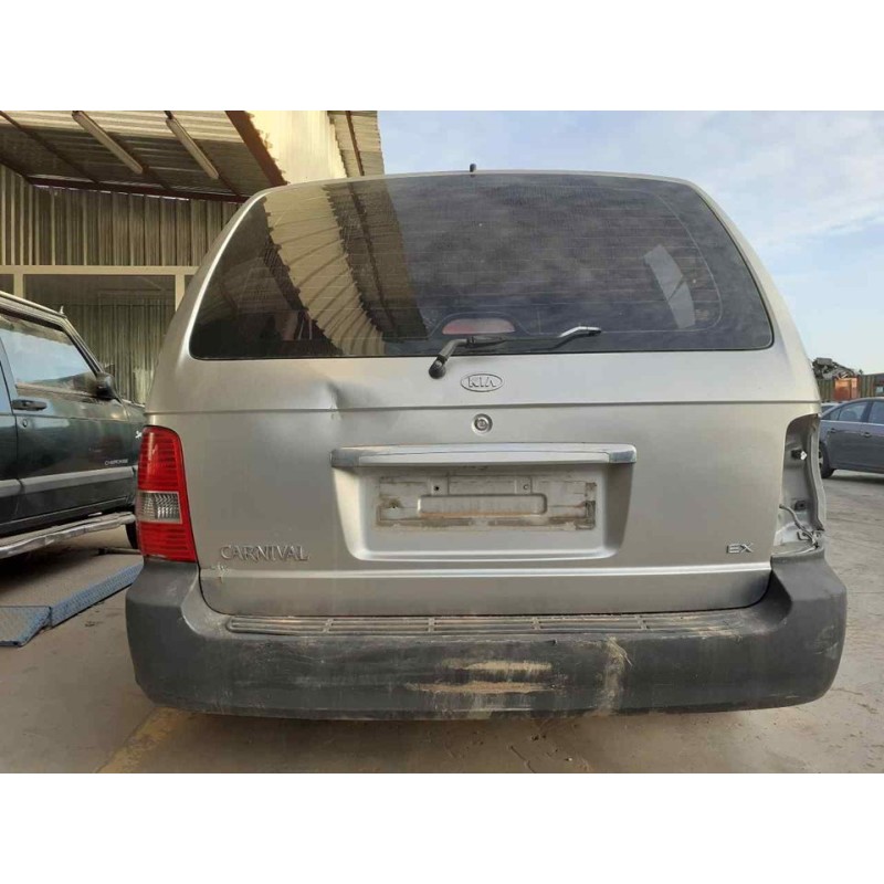 kia carnival ii del año 2004