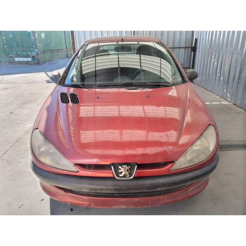 peugeot 206 berlina del año 2002
