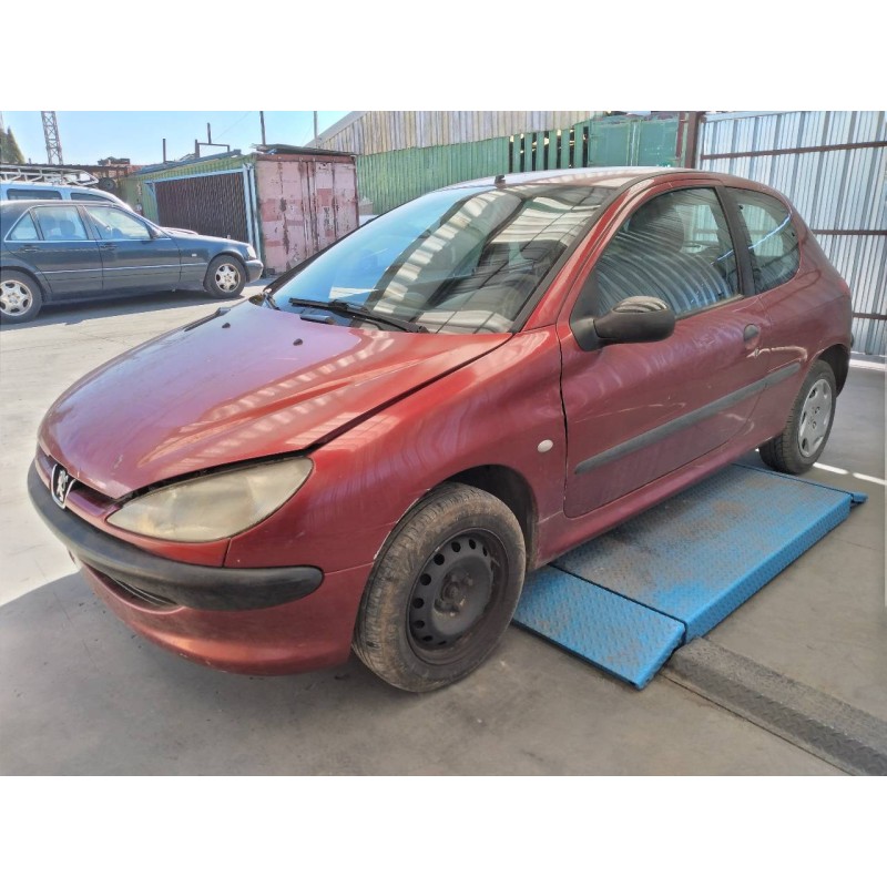 peugeot 206 berlina del año 2002