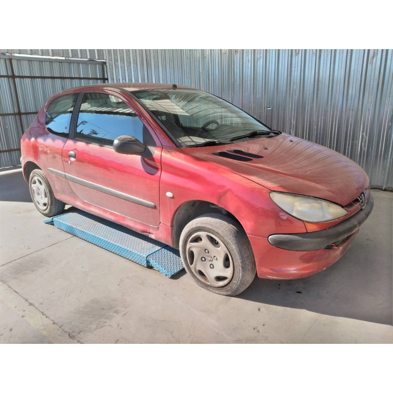 peugeot 206 berlina del año 2002