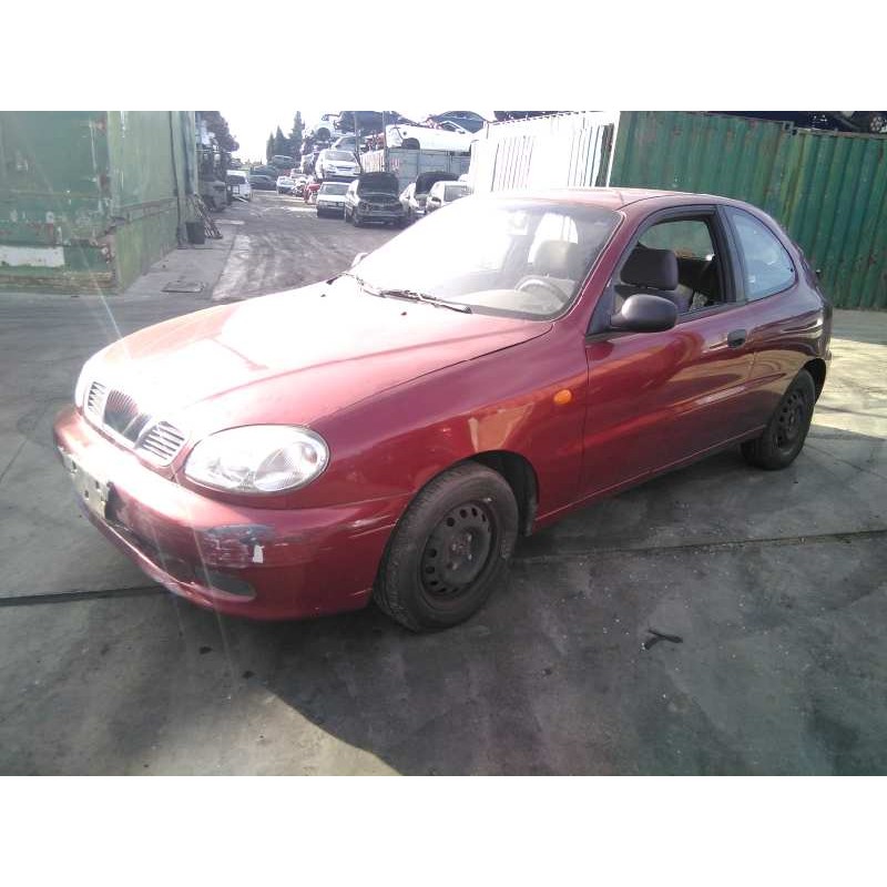 daewoo lanos del año 2000