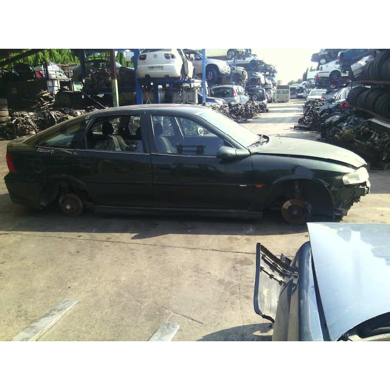 opel vectra b berlina del año 2001