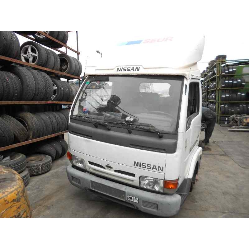 nissan cabstar e del año 2001