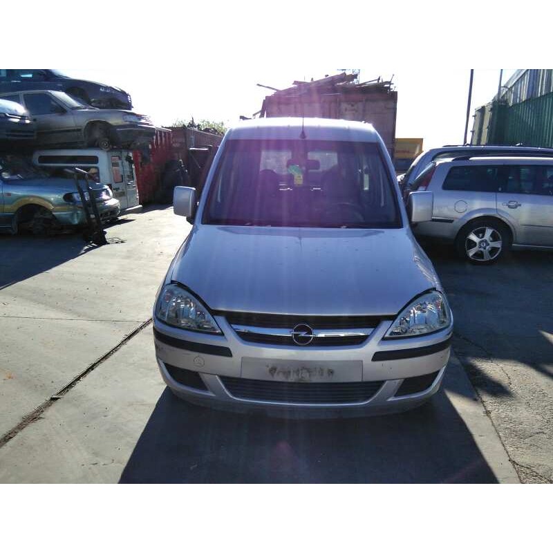 opel combo (corsa c) del año 2004