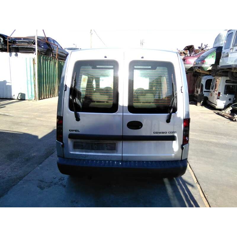 opel combo (corsa c) del año 2004