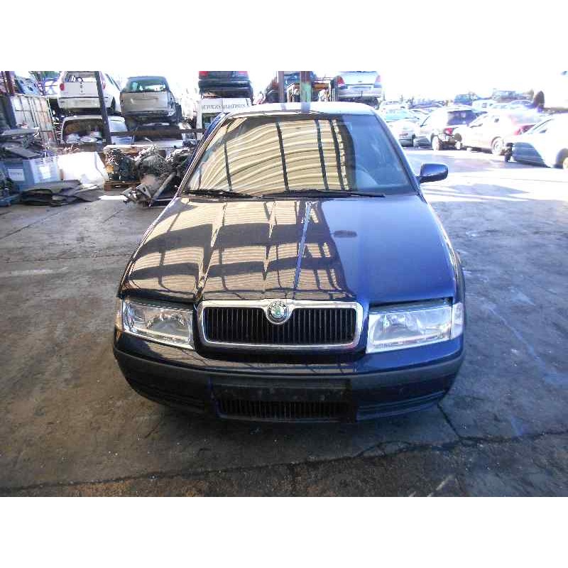 skoda octavia berlina (1u2) del año 2002