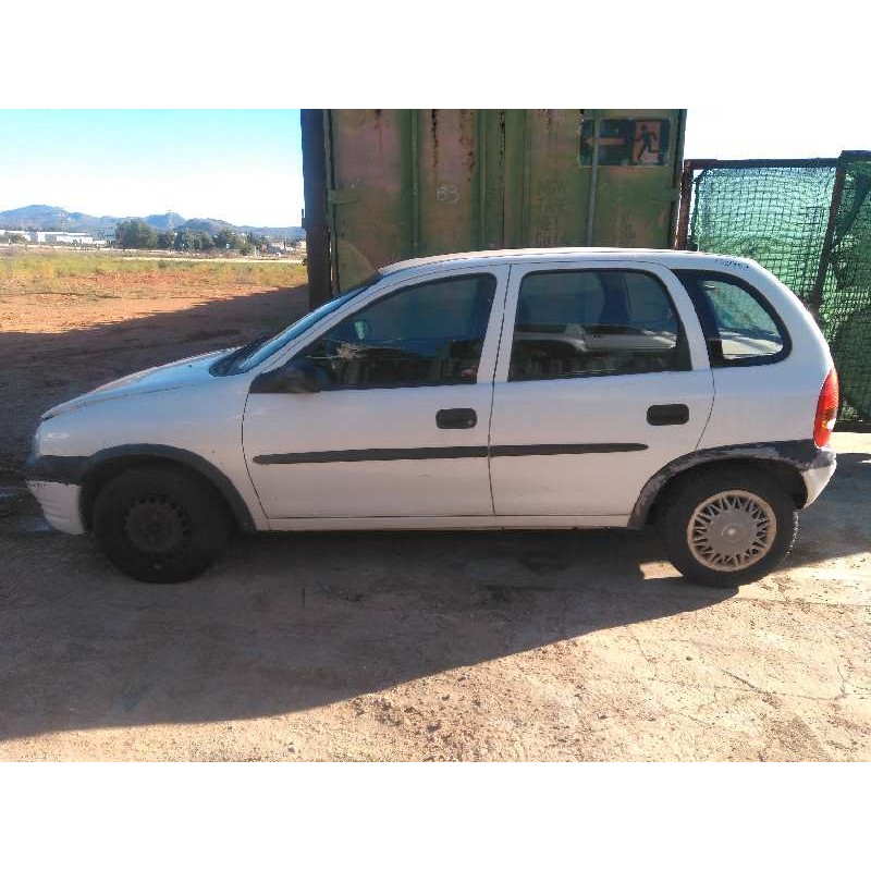 opel corsa b del año 1995