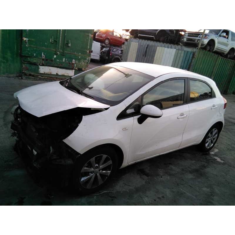 kia rio del año 2012