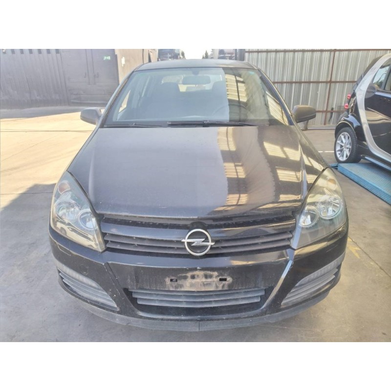 opel astra h berlina del año 2004