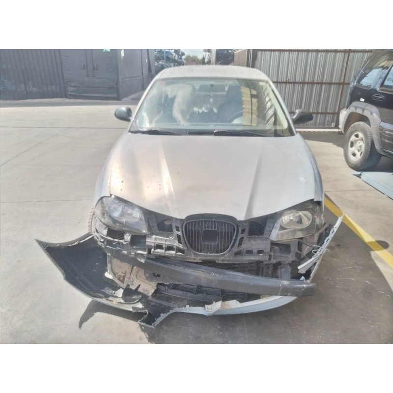 seat ibiza (6l1) del año 2003