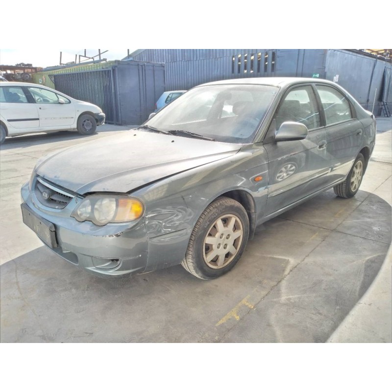 kia shuma ii del año 2001