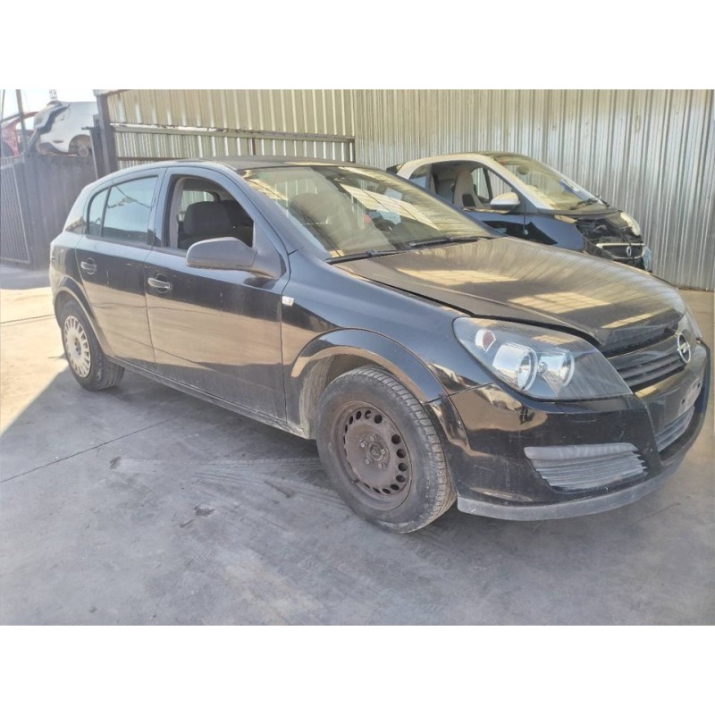 opel astra h berlina del año 2004
