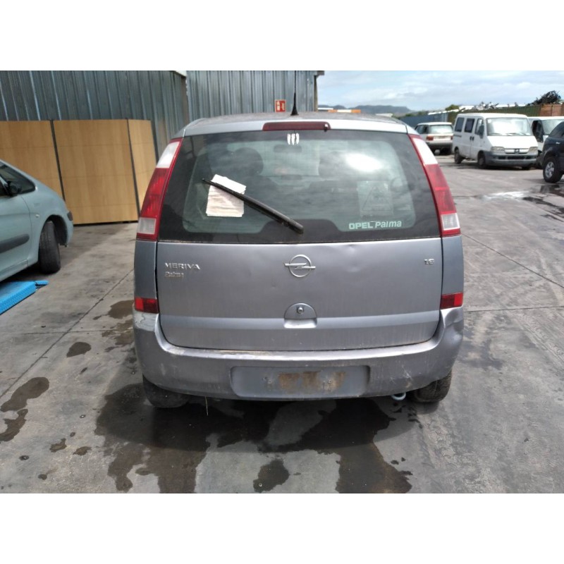opel meriva del año 2004
