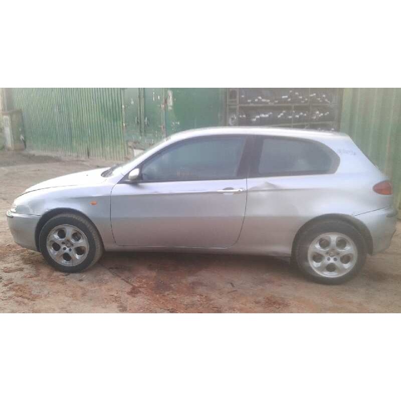 alfa romeo 147 (190) del año 2001
