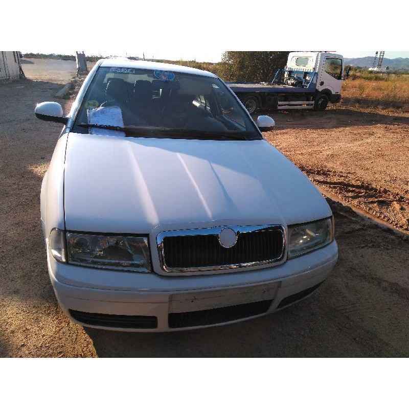 skoda octavia berlina (1u2) del año 2010