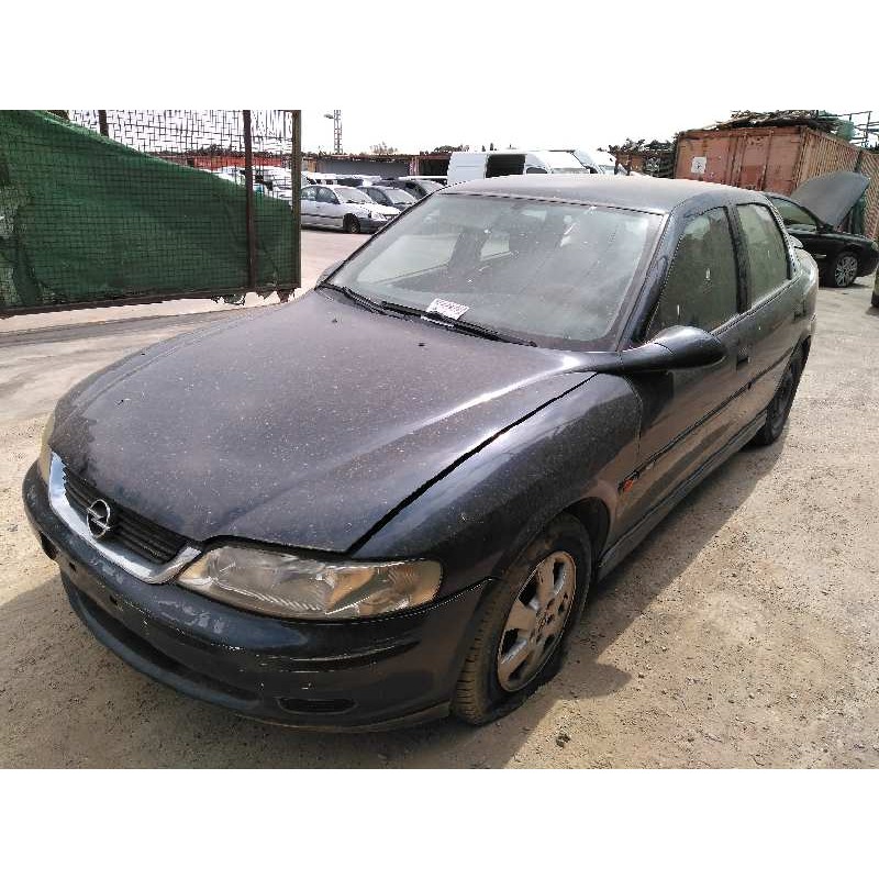 opel vectra b berlina del año 2001
