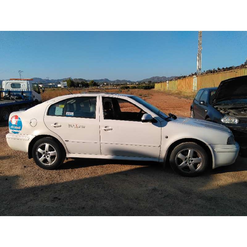 skoda octavia berlina (1u2) del año 2010