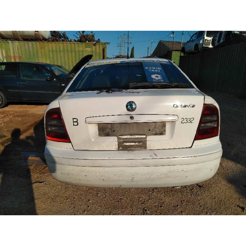 skoda octavia berlina (1u2) del año 2010