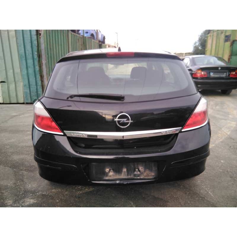 opel astra h berlina del año 2005