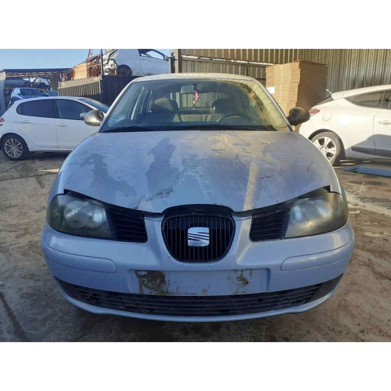 seat ibiza (6l1) del año 2003