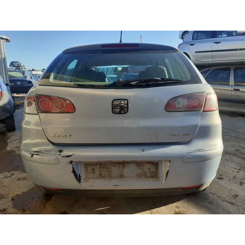seat ibiza (6l1) del año 2003