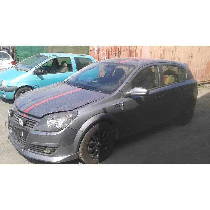 opel astra h berlina del año 2004