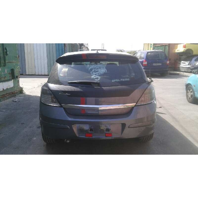 opel astra h berlina del año 2004