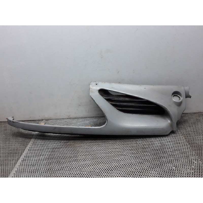 Recambio de rejilla delantera para renault megane i berlina hatchback (ba0) referencia OEM IAM  95509 