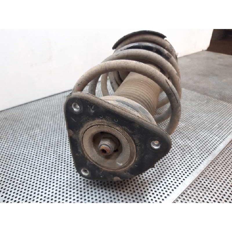 Recambio de amortiguador delantero izquierdo para volvo s40 berlina 2.0 diesel cat referencia OEM IAM 3